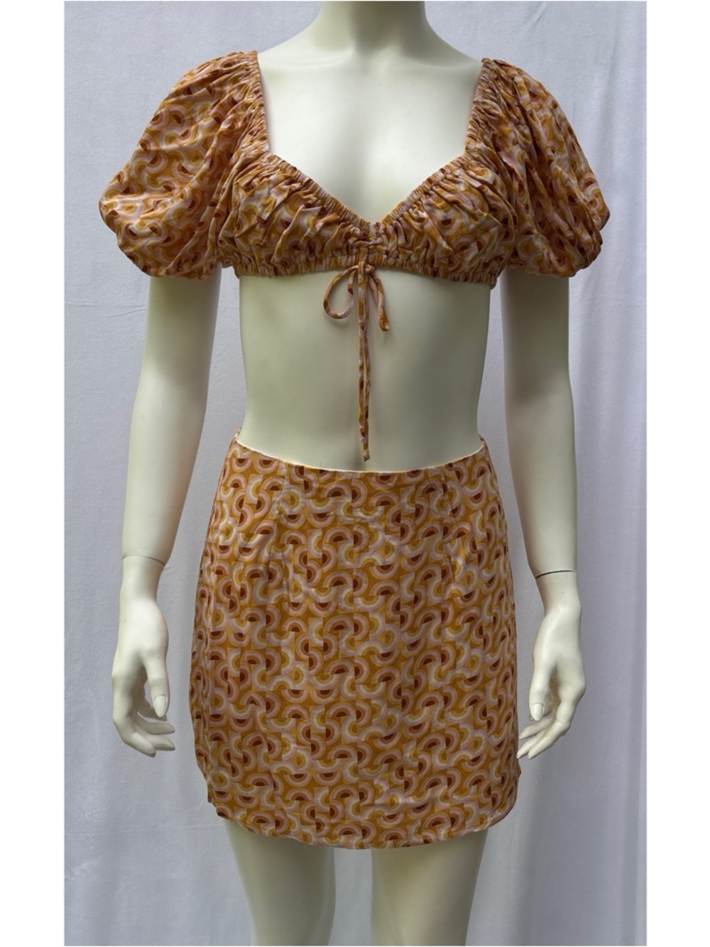 Printed Mini Skirt and Ruffle Top Multi-Color Sz M Sky To Moon